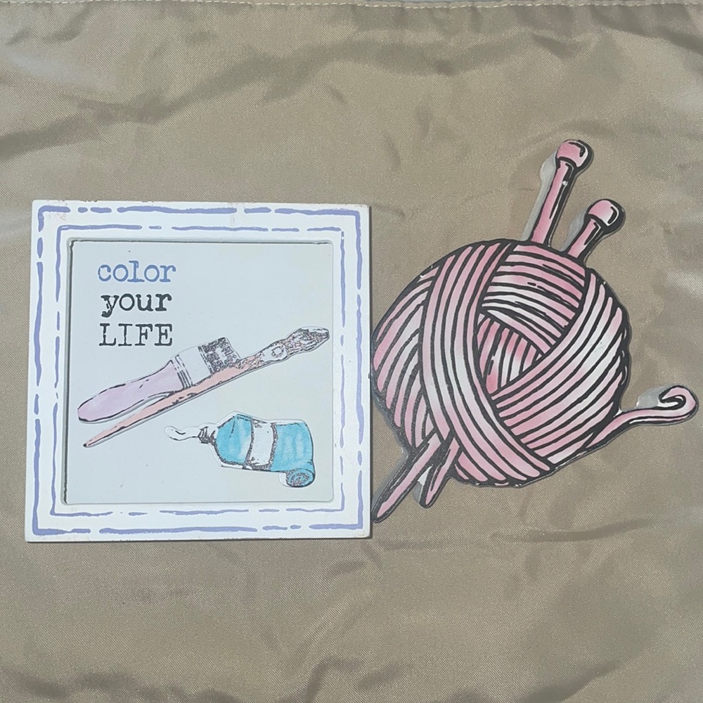 Crafting tabletop decor bundle of 2- sewing and art themed - Picture 1 of 4